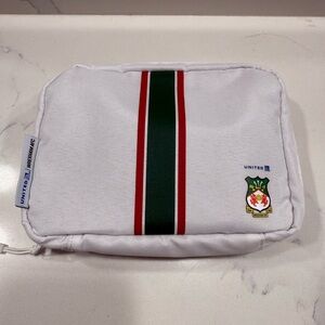 United Wrexham Business Class Amenity Kit.